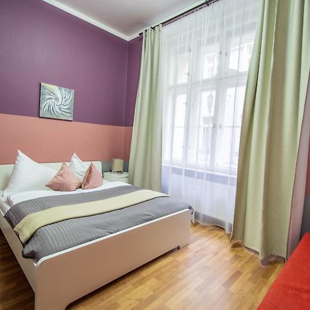 Ruzova Apartment By Ruterra Prague Extérieur photo